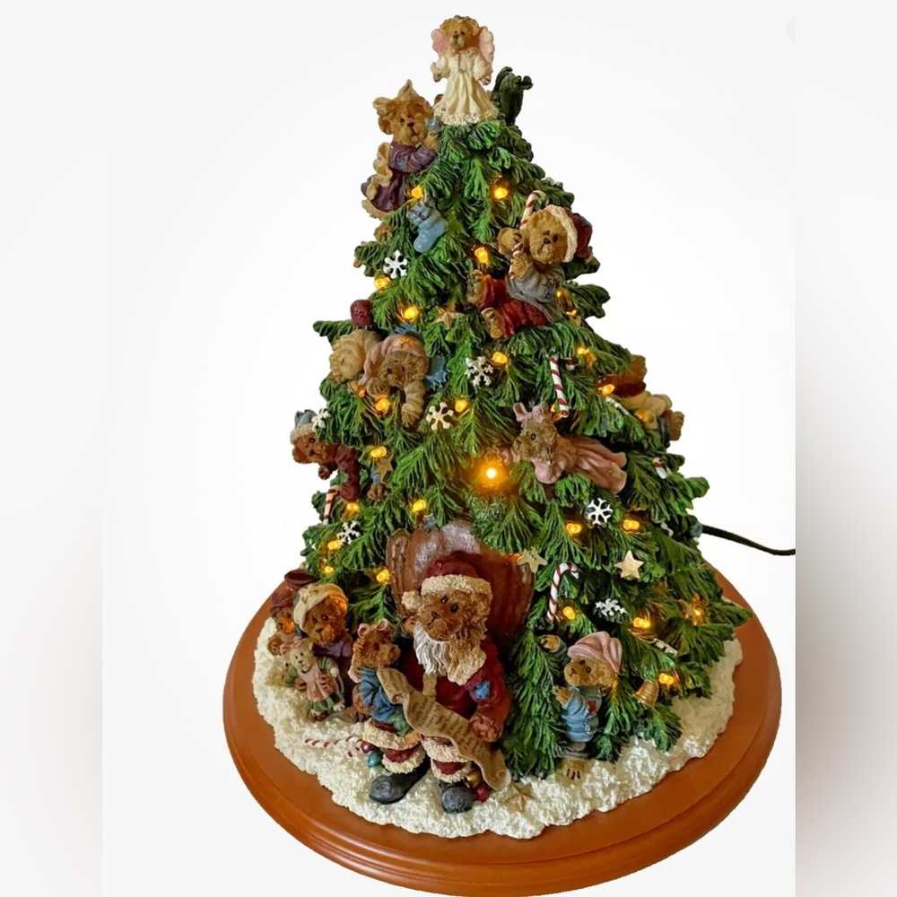 Danbury Mint 2001 Boyd's Bears Collection Lighted Christmas Tree with Box.
